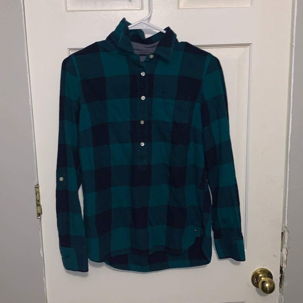 Tommy Hilfiger plaid shirt size S 10$